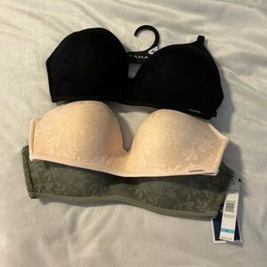 Tahara Black, Cream, and Green Bra Set. 36 C